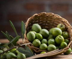 Halhali yeşil zeytin